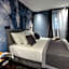 Camera Hotel