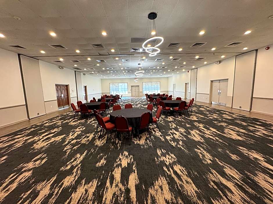 Clarion Inn & Suites Dothan South