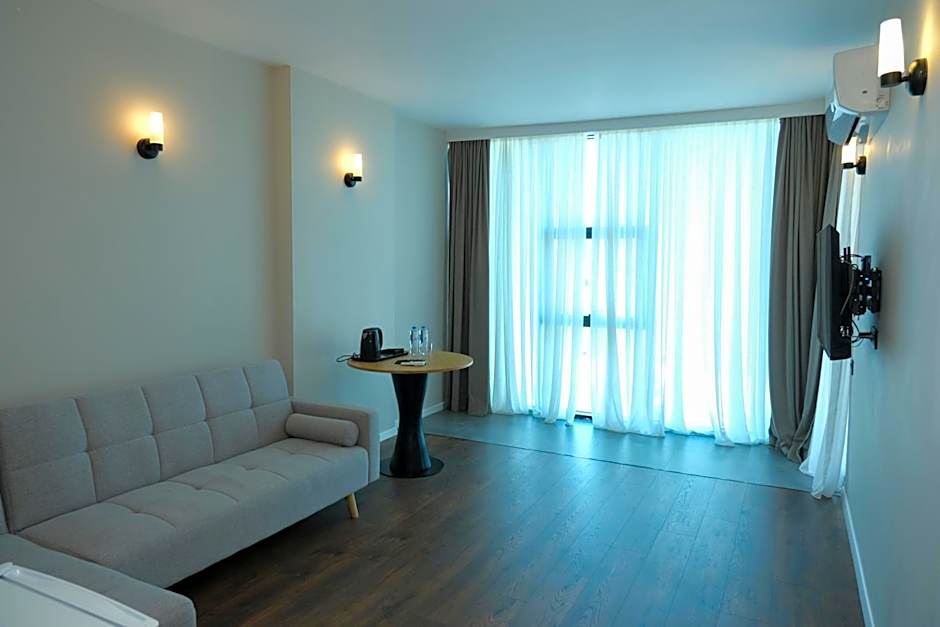Aqua Batumi Hotel & Apartments