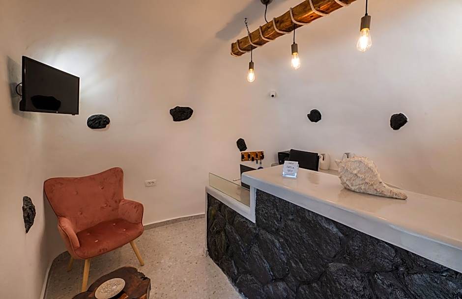 Santoterra Antigua Suites