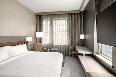 King Room - Hearing Accessible