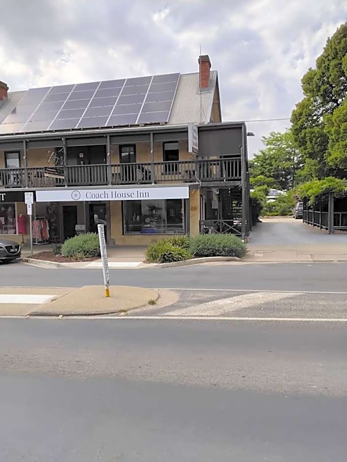 Coach House Inn