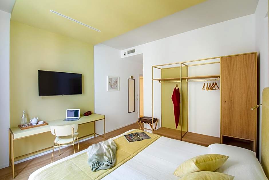 Photo 1 of 5 of 1 Double Bed or 2 Beds