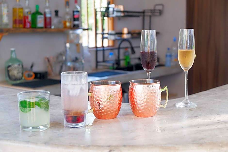 Casa Leah - Full Ocean View Apartment- Zicatela - AC in Bedroom - Steps To Beach - Steps to la Punta