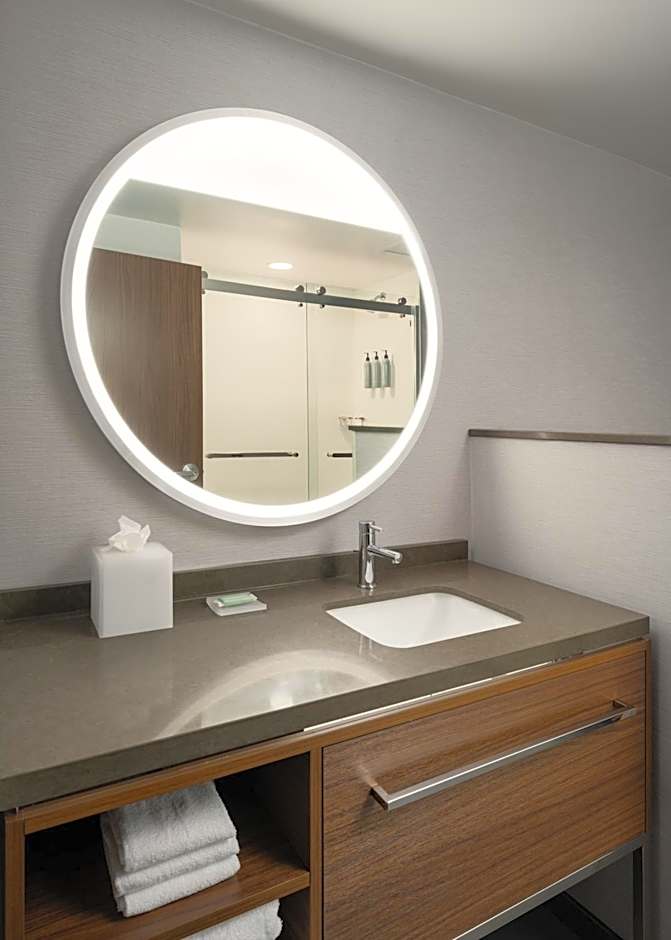 Courtyard by Marriott Brunswick