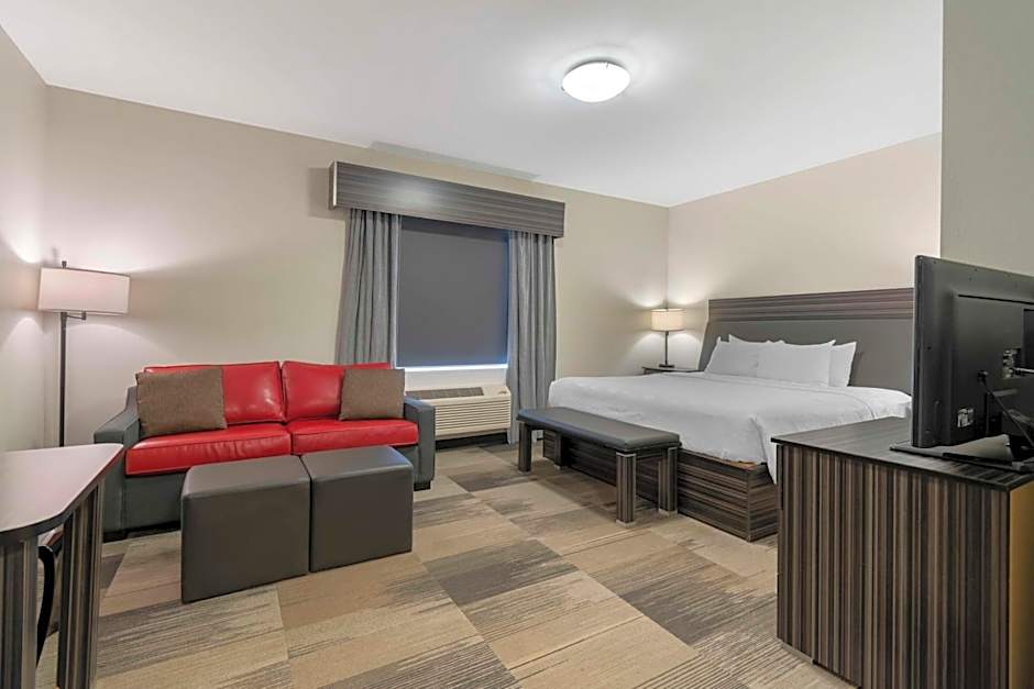 Best Western Plus Airport Inn & Suites