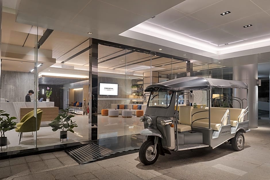 PARKROYAL Suites Bangkok