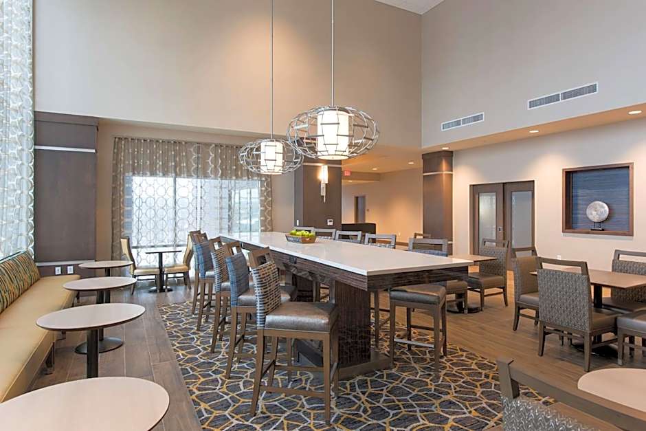 Hampton Inn By Hilton & Suites Grand Rapids Downtown