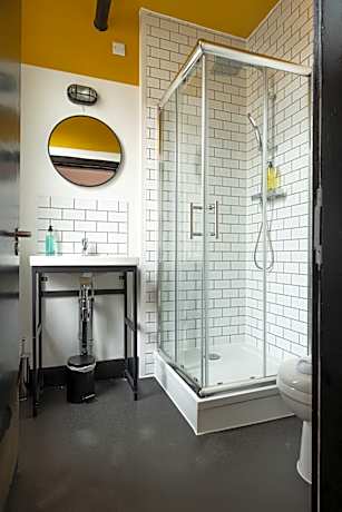 Standard room capacity 2