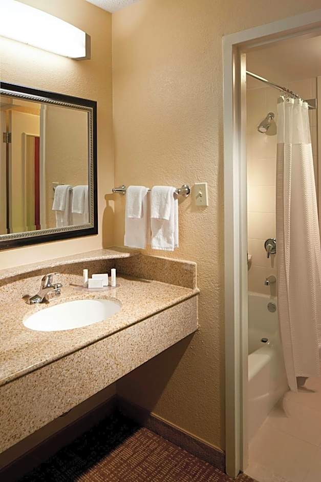 Courtyard by Marriott Tallahassee Capital