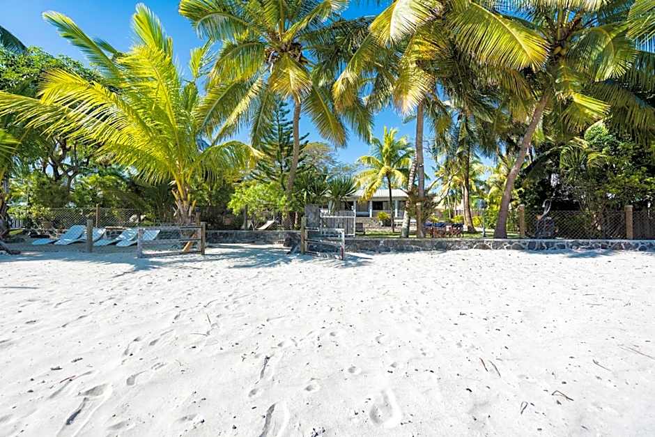 Quaint 4-bedroom Beach Villa in a fishing village