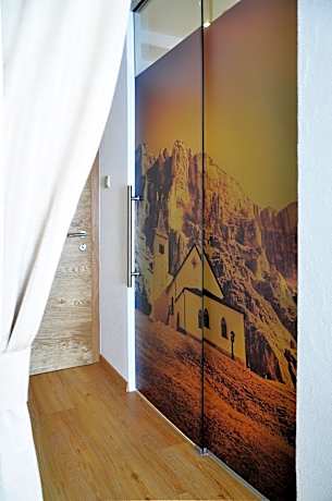 Double Room with Private Bathroom and Balcony