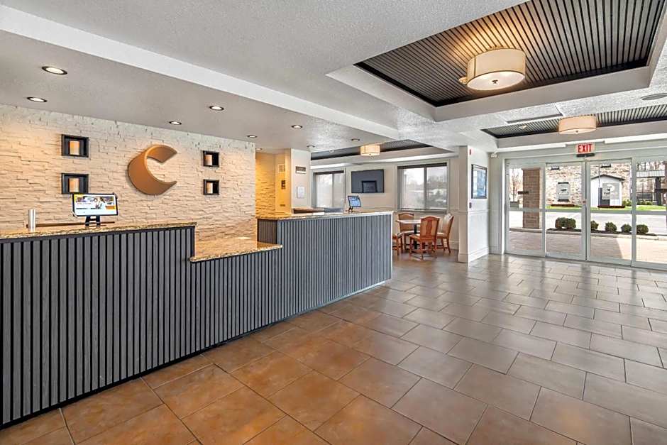 Comfort Inn & Suites Thousand Islands Harbour District