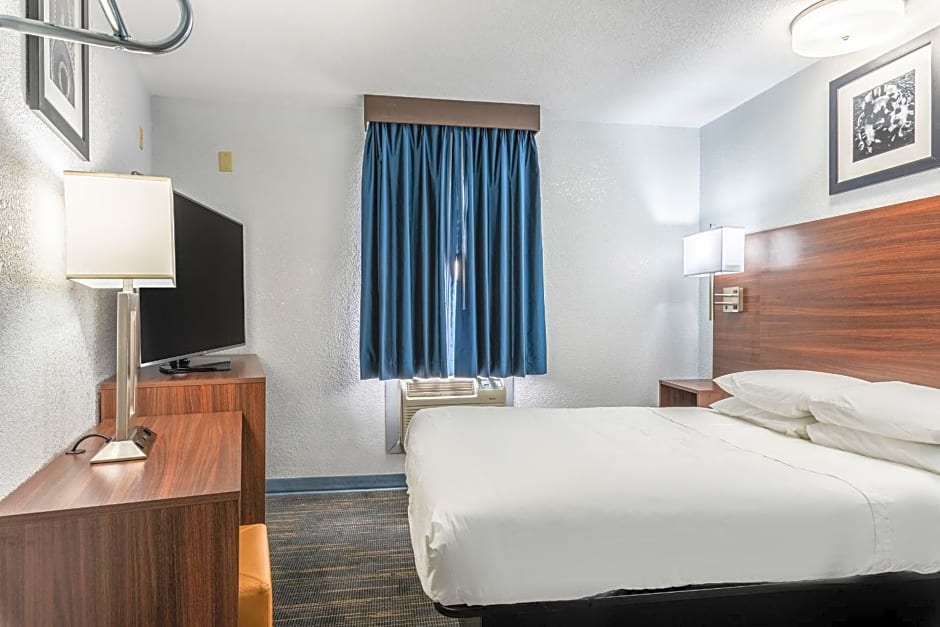 Knights Inn And Suites Searcy