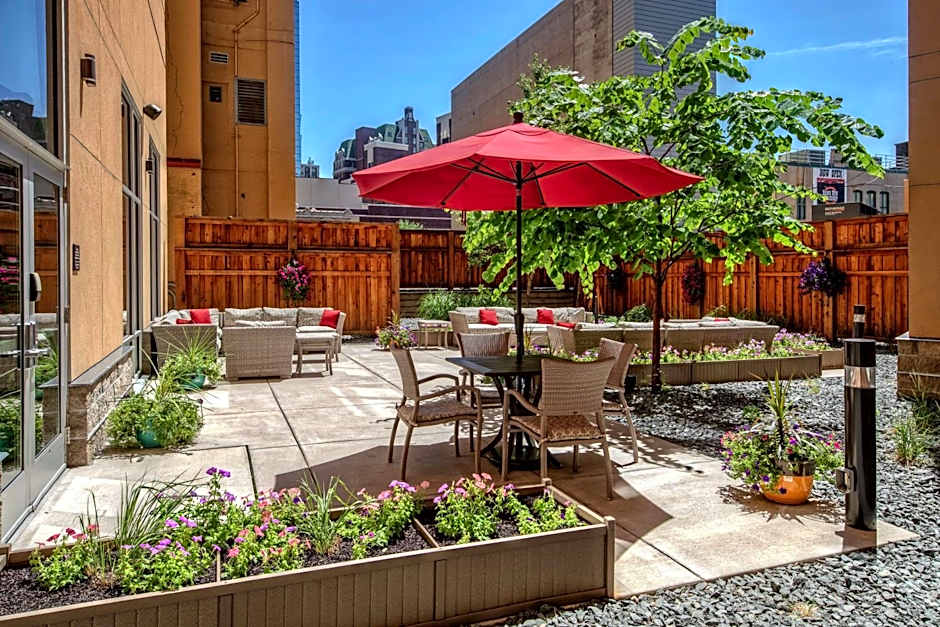 Hampton Inn By Hilton & Suites Minneapolis/Downtown