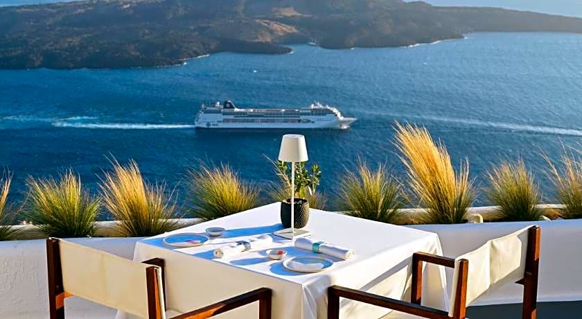 Katikies Chromata Santorini - The Leading Hotels of the World