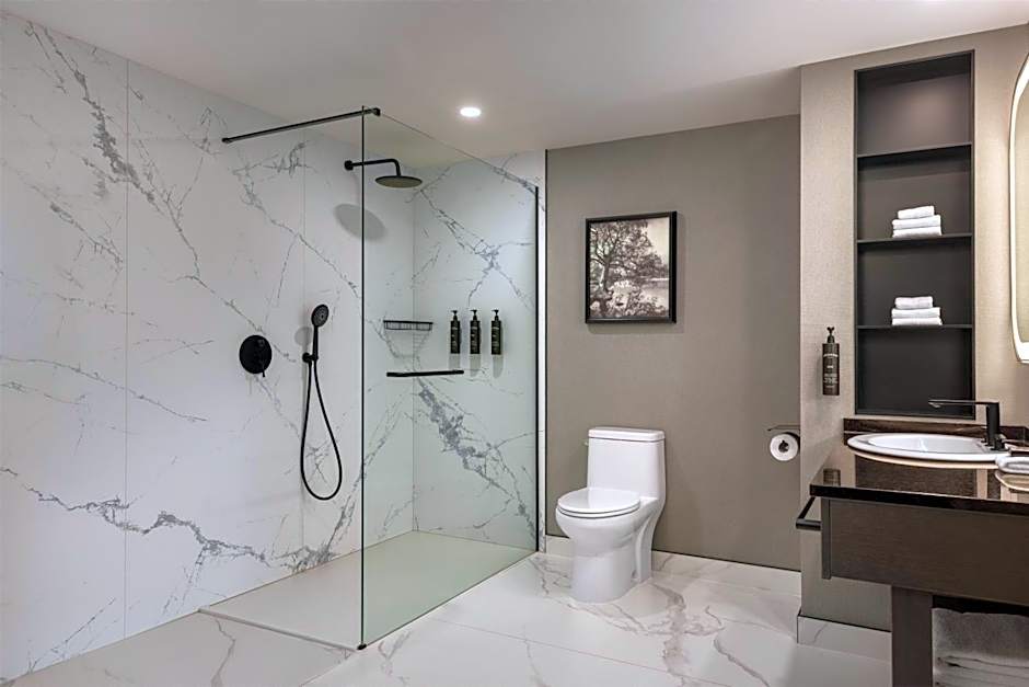 Hotel Vallea Bromont, Tapestry Collection by Hilton