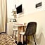 Eccelsoleccese Boutique B&B - steps from the Historic Center