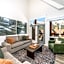 Spectacular Penthouse With Amazing Views, Indoor Pool and Hot tub