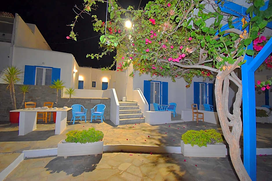 Ayeri Hotel