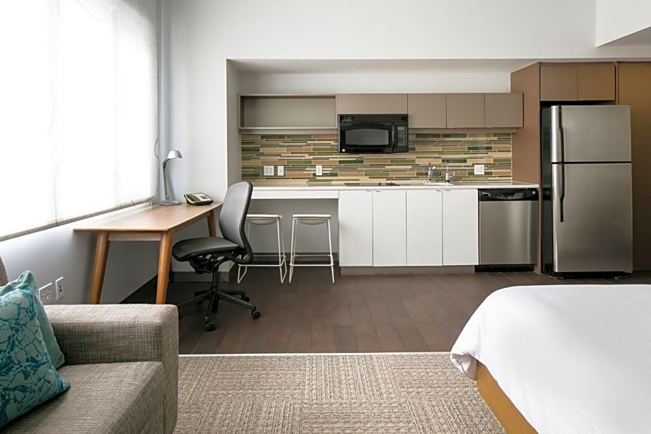 Element Omaha Midtown Crossing