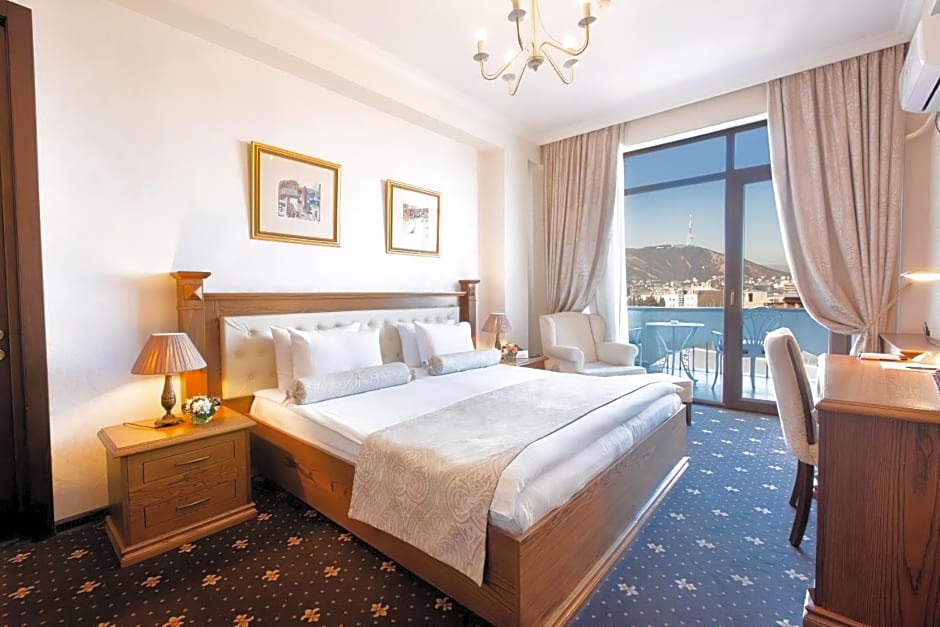 Reikartz Avlabari Tbilisi