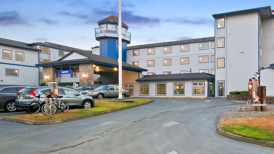 Lighthouse Suites Inn