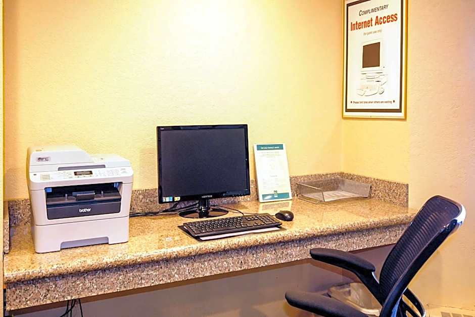 Quality Inn Stadium Area Green Bay Stadium