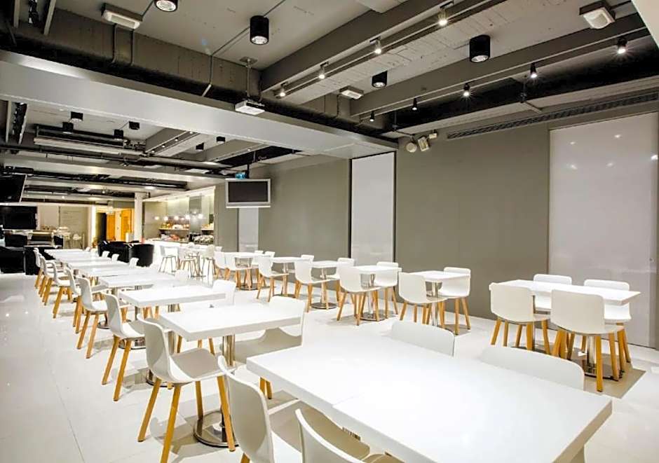 Dandy Hotel-Daan Park Branch
