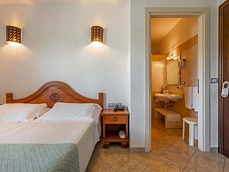 Triple Room with Balcony