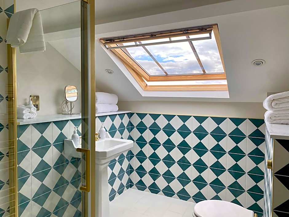 Railway House York by Chateau Anna