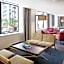 Hampton Inn By Hilton & Suites Dallas Downtown