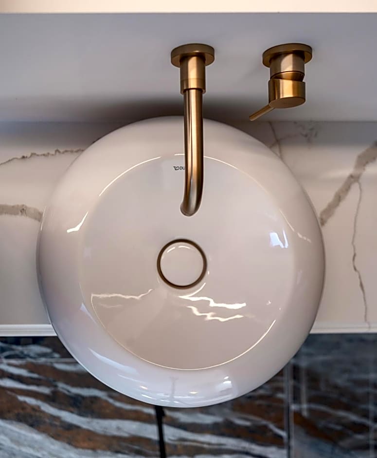 Turgaus Self Check-in Old Town Aparthotel