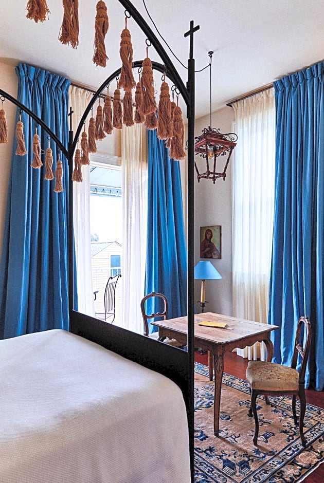 Hotel Peter and Paul