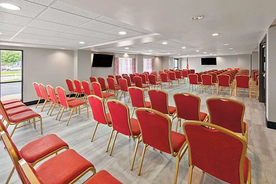 La Quinta Inn & Suites by Wyndham Goodlettsville