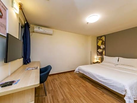 WH - Anxin Bed Room