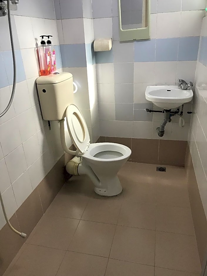 Misty Highlands Apartment @ Crown Imperial Court