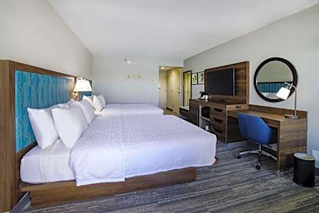 Room with Two Queen Beds - Non-Smoking