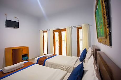 Twin Room with Balcony