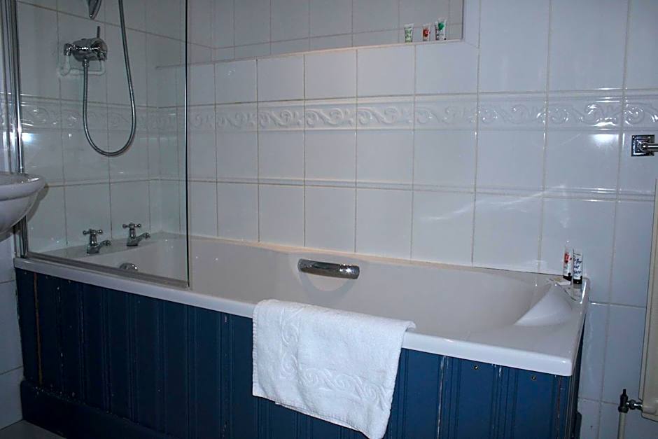 The Birdham Hotel & Restaurant