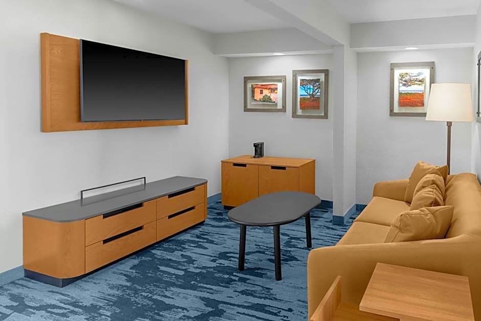 Fairfield Inn & Suites by Marriott San Francisco San Carlos