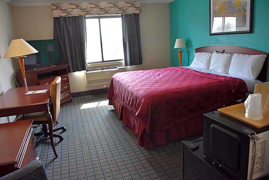 Rodeway Inn Syracuse Carrier Circle