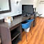 Motel 6-Longview, TX