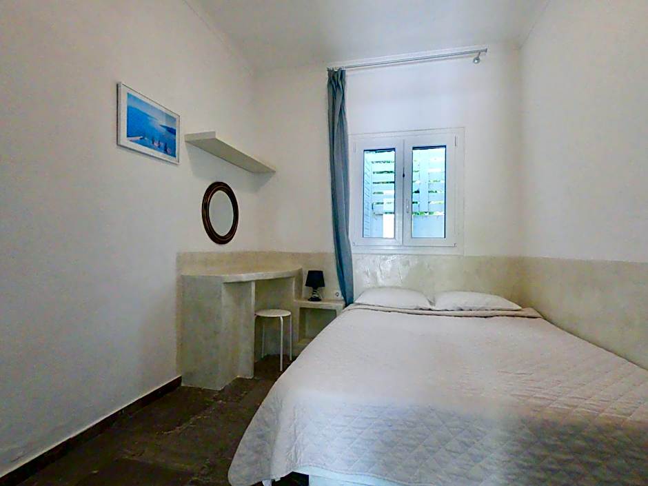 Anny Studios & Rooms Perissa Beach