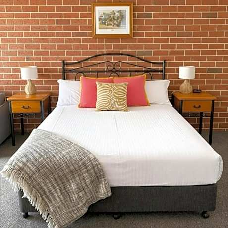 Standard Queen Suite