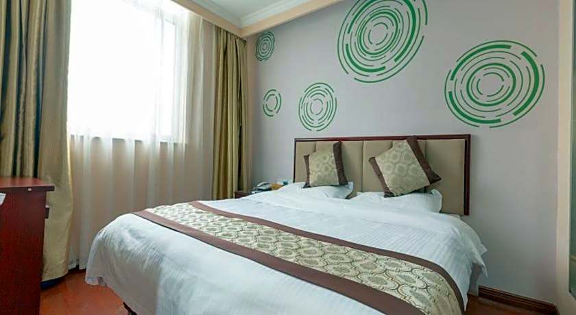 GreenTree Inn ZhenJiang Jurong New Bus Station Express Hotel