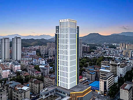 Lavande Hotel Xianning Hot Spring Center Huatan