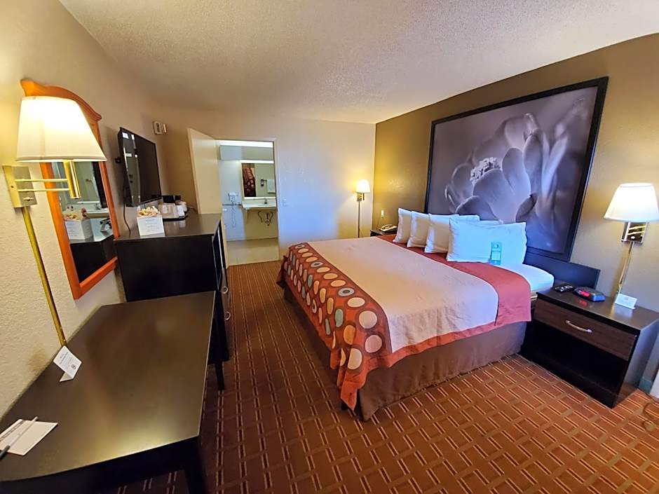 Super 8 by Wyndham Abilene North