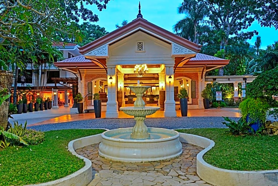 Costabella Tropical Beach Hotel