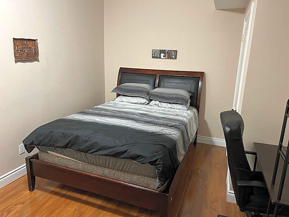 2 bedroom basement with parking